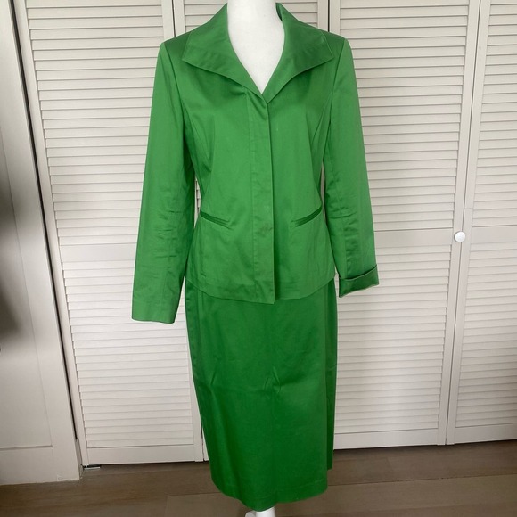 Lafayette 148 2 Piece Outfit Green Jacket and skirt- Sz 8 - Picture 1 of 10